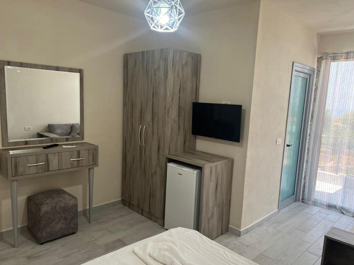 Noah'S Home Himare Bagian luar foto