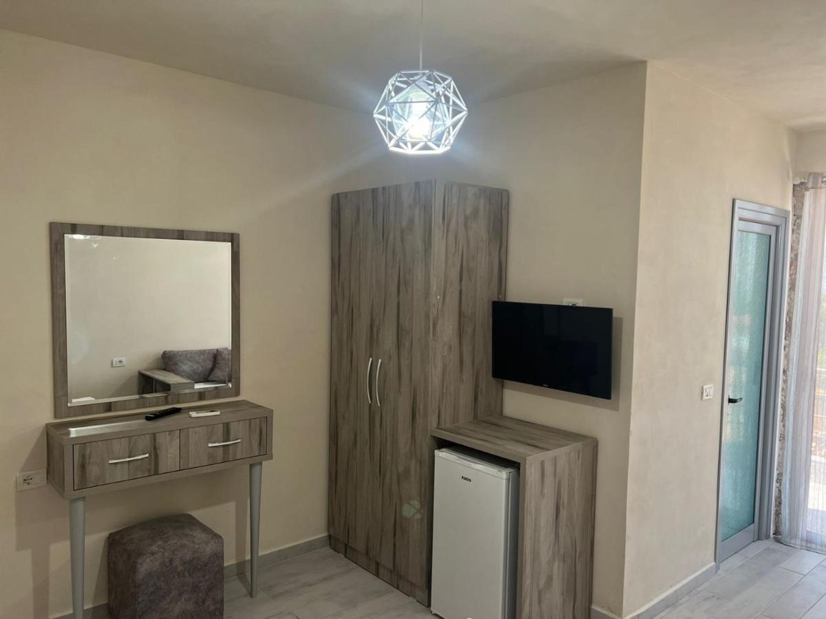 Noah'S Home Himare Bagian luar foto