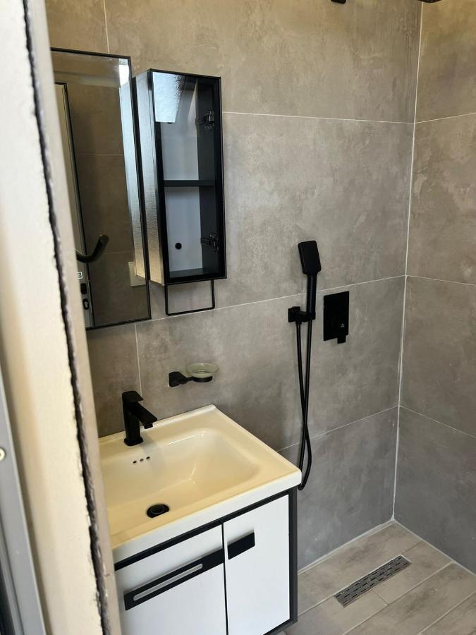 Noah'S Home Himare Bagian luar foto