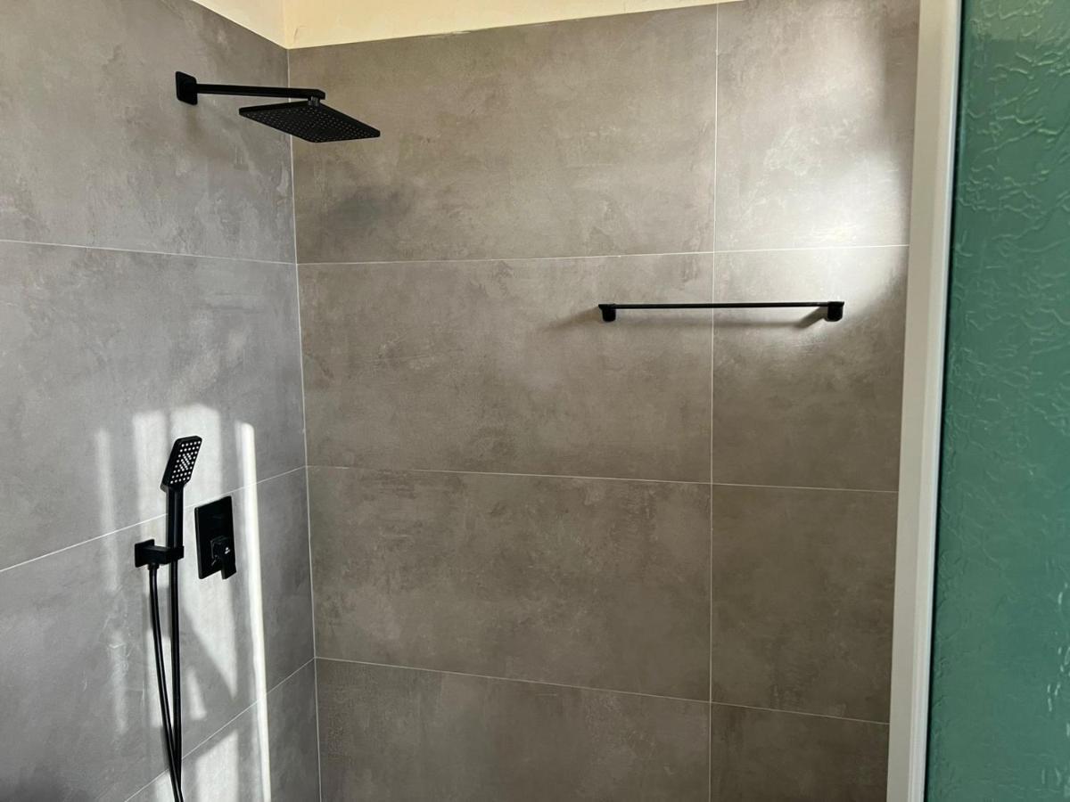 Noah'S Home Himare Bagian luar foto