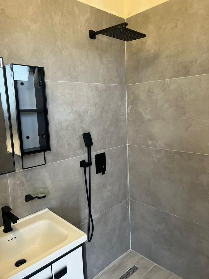 Noah'S Home Himare Bagian luar foto